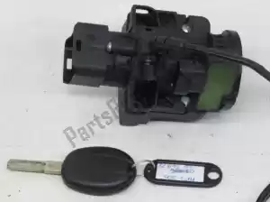 Piaggio CM082504 throttle body / ignition lock / ecu / trunk and buddy lock mechanism - image 48 of 52