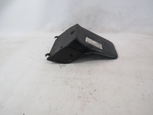 aprilia ap8226134 number plate holder - Middle