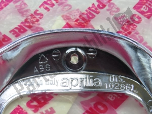 aprilia AP8248185 rear collar. chr. - Upper part