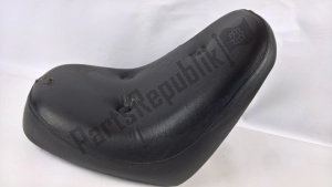 aprilia ap8229103 sitz - Unterseite