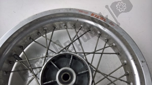 aprilia AP8108471 rear wheel 17 x 4.25 - Bottom side