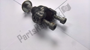 aprilia AP8123605 lower u-bolt - Lower part