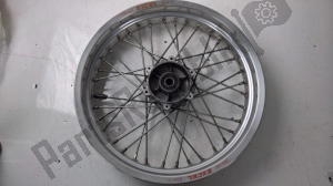 aprilia AP8108471 rear wheel 17 x 4.25 - Bottom side