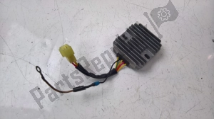 aprilia AP8112941 voltage regulator - Bottom side