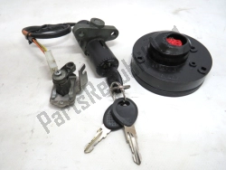 Aprilia AP8104528, Fuel cap ignition lock buddy seat lock keys, OEM: Aprilia AP8104528