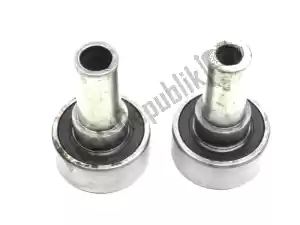 bmw 31422335814 mounting hardware plus bearings - Right side