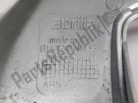 AP8238473, Aprilia, Panel lateral, Usado