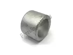 Here you can order the spacer from Honda, with part number 44312MBZG00: