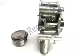 aprilia ap0223977 cylinder piston - Right side