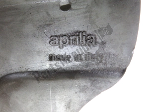 aprilia AP8120713 gear guard - Upper side