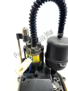 Aprilia AP8106881 pompa di benzina - Parte inferiore