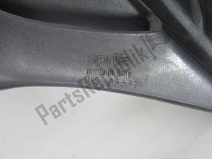 aprilia AP8178638 scoop - Upper side