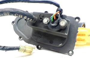 aprilia AP8106807 fuel pump - Left side