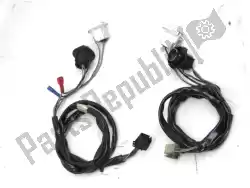Aquí puede pedir mazo de cables luces traseras de Suzuki , con el número de pieza 3565810G40:
