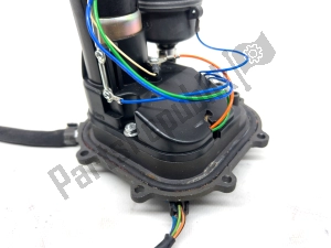 aprilia AP8176078 fuel pump - Left side