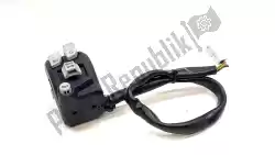 Here you can order the handlebar switch, left from Ducati, with part number 65110281C: