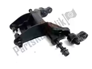 suzuki 6260005841 subframe - Linkerkant