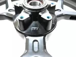 Ducati 50121783AA frontwheel, black, 17 inch, 3.50, 6 spokes - Middle