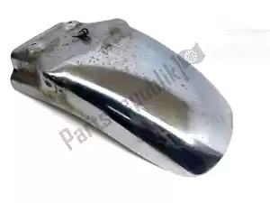 suzuki 6311007A00 guardabarros trasero - Lado inferior