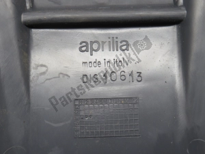 aprilia AP8231480 rear fender - Left side