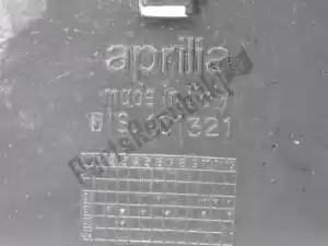 Aprilia ap8226331 titular de la placa de matrícula - Parte inferior