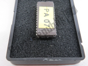 aprilia AP8796545 eprom - Face supérieure