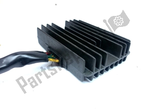 ducati 54040111c voltage regulator - Lower part