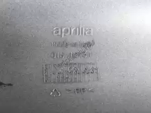 Aprilia AP8239394 panel trasero - imagen 10 de 10