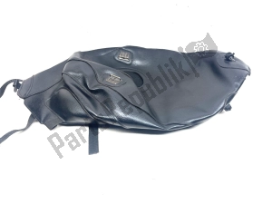 Aprilia  tank bag - image 14 of 17