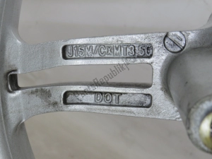 suzuki 5411110G20YD8 voorvelg, zilver, 15 inch , 3,50, 5 spaken - Midden