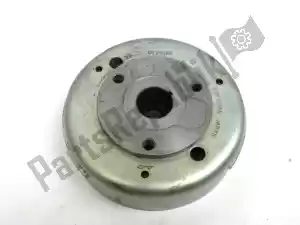 kawasaki 210501148 flywheel - Bottom side