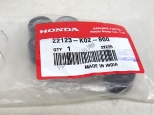 honda 22123K02900 roll - Upper side