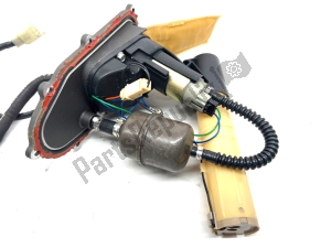 aprilia AP8106807 fuel pump - Middle