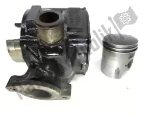 Aprilia AP5RER000089 cylinder piston - Right side