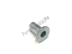 Here you can order the spacer from Honda, with part number 35162MN5003: