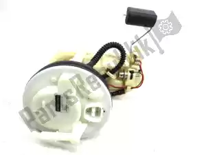 suzuki 1510010G00 fuel pump complete set with tank flange - Plain view