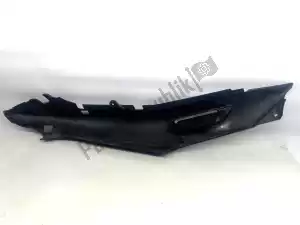 Yamaha 4KM2171100P0 side panel - Lower part