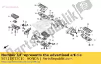 50711MT3010, Honda, Bar, r. paso de pasajero honda xl varadero v st pan european  va a gl goldwing bagger f6 b st1100 st1100a xl1000v st1300 st1300a xl1000va gl1800b 1000 1100 1300 1800 , Nuevo