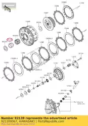 Aqui você pode pedir o bucha zx1000-c1h em Kawasaki , com o número da peça 921390067: