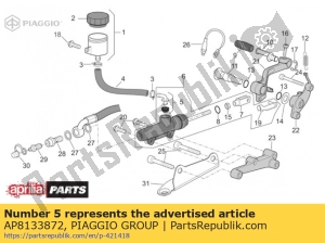 aprilia AP8133872 achterrem pomp unie - Onderkant