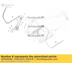 Ici, vous pouvez commander le bord droit du bouclier auprès de Piaggio Group , avec le numéro de pièce 1B006680: