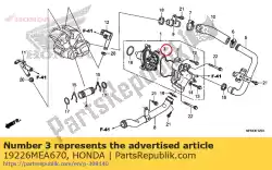 Ici, vous pouvez commander le joint, couvercle de pompe à eau auprès de Honda , avec le numéro de pièce 19226MEA670: