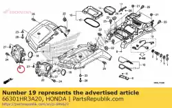 Here you can order the cover, r. Headlight from Honda, with part number 66301HR3A20: