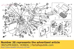 Aqui você pode pedir o capa, superior em Honda , com o número da peça 38252MCA003: