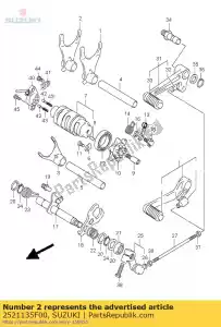 suzuki 2521135F00 horquilla, cambio de marchas - Lado inferior