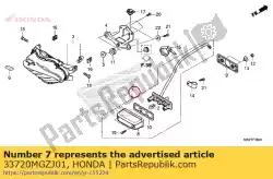 Aqui você pode pedir o montagem de luz, licença (12v 5w) em Honda , com o número da peça 33720MGZJ01: