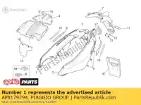 AP8179794, Piaggio Group, carénage arrière droit. gris aprilia  sport city sport city street 125 300 2006 2007 2008 2012, Nouveau