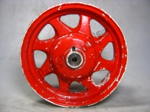 aprilia AP8208380 front wheel - Bottom side