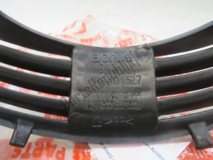 aprilia AP8248655 scoop, schwarz - Mitte