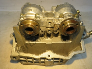 aprilia AP0613407 cylinder head, front - image 22 of 37